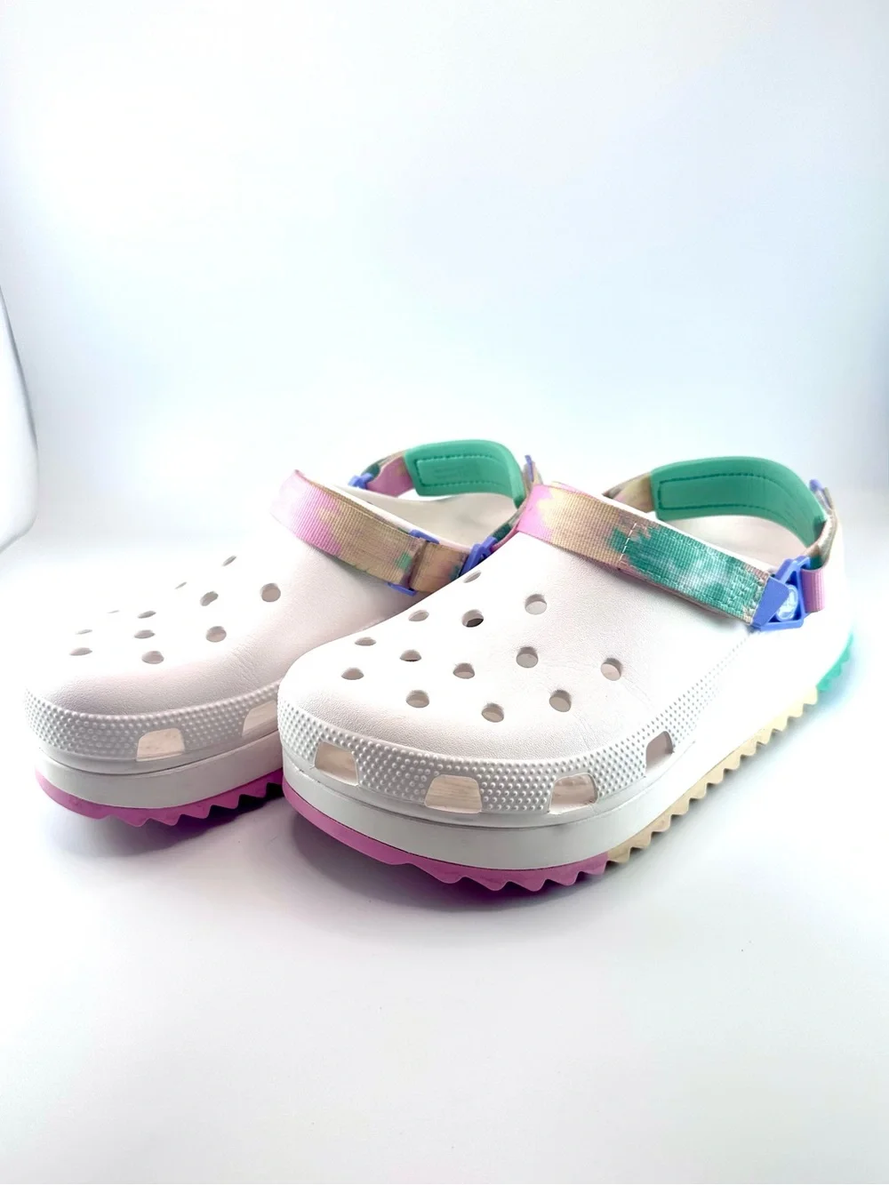 Crocs Classic Hiker Ombre Platform Clogs White Multi Mens 10 / Womens 12